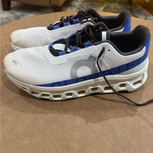 On Running Men's Cloudmonster size 12.5